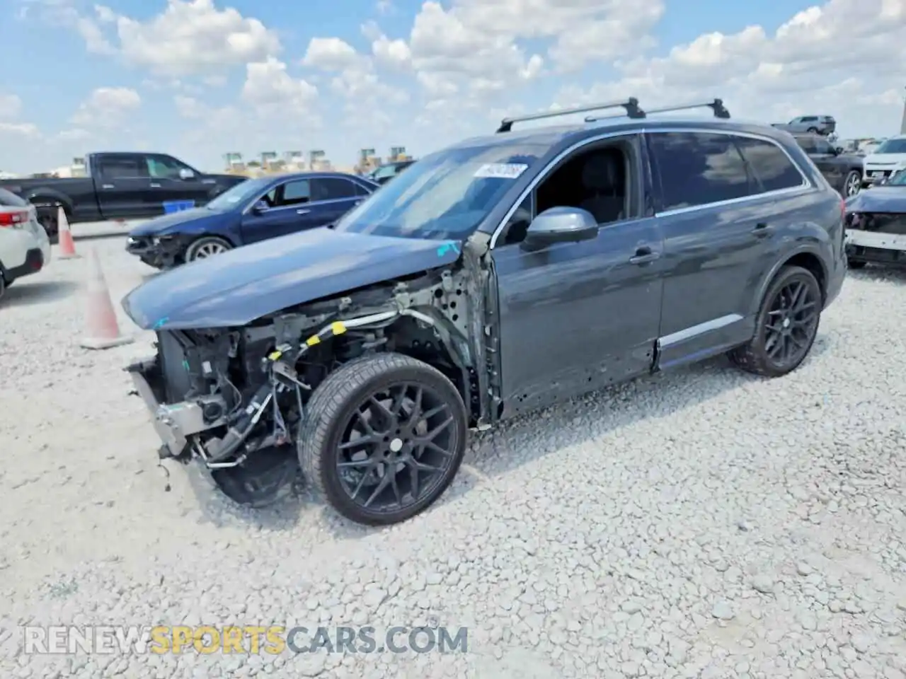 1 Photograph of a damaged car WA1LJAF73MD035144 AUDI Q7 2021