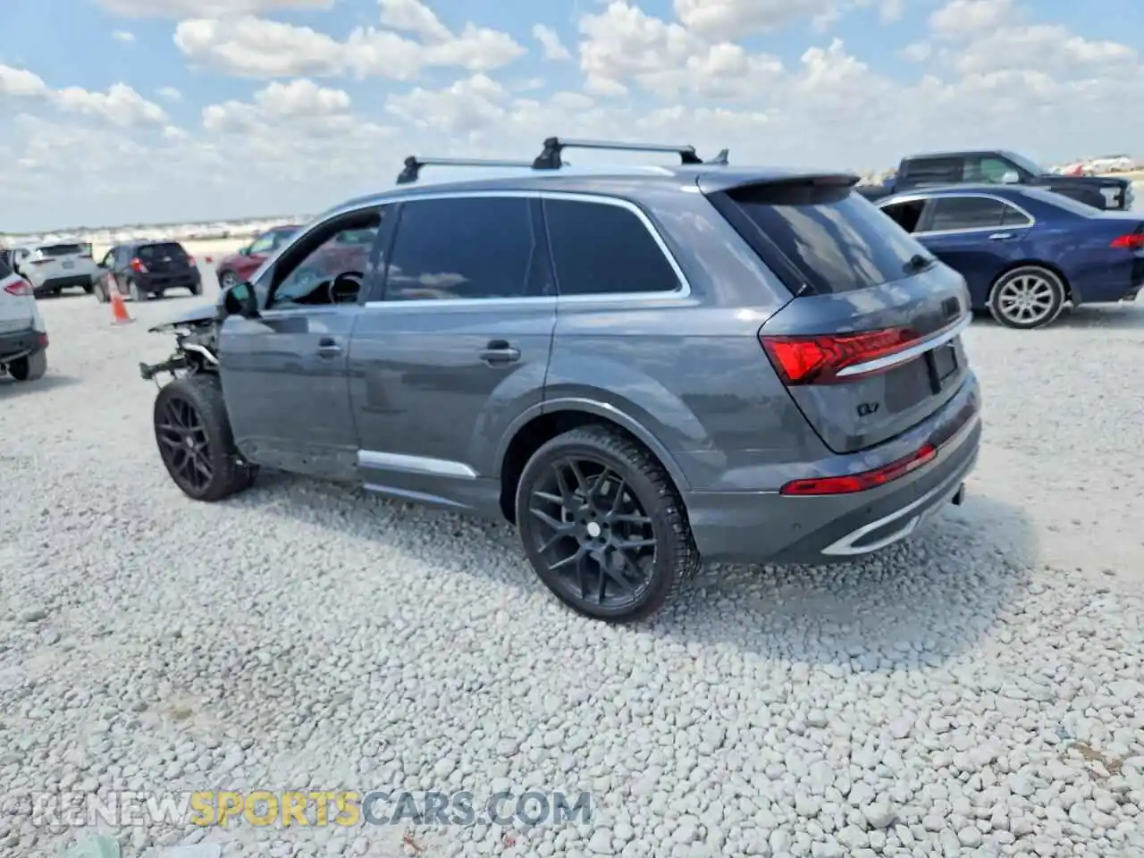 2 Photograph of a damaged car WA1LJAF73MD035144 AUDI Q7 2021