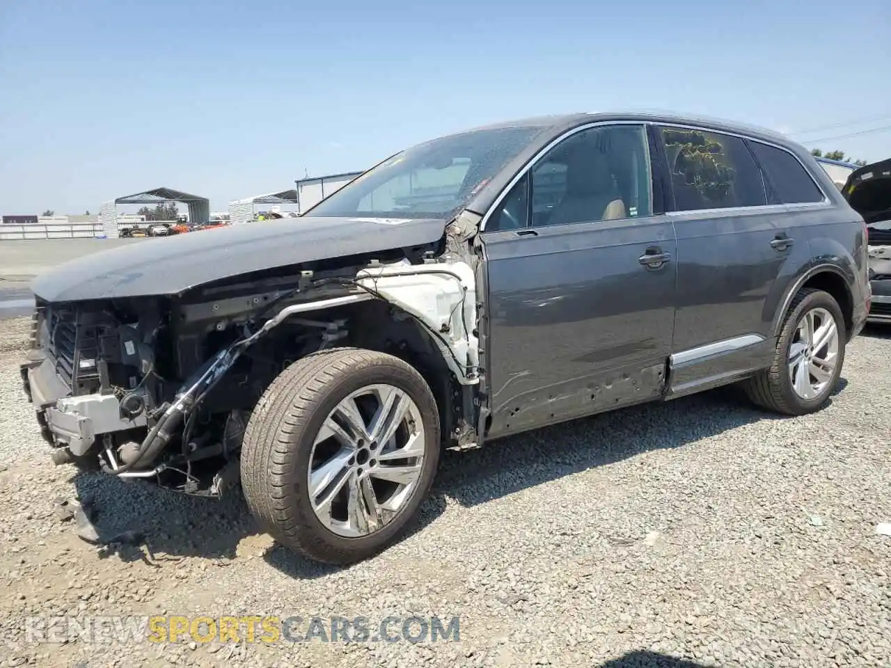 1 Фотография поврежденного автомобиля WA1LJAF73MD036942 AUDI Q7 2021
