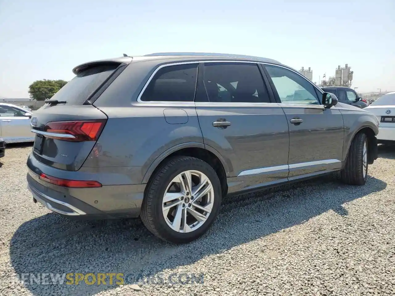 3 Фотография поврежденного автомобиля WA1LJAF73MD036942 AUDI Q7 2021