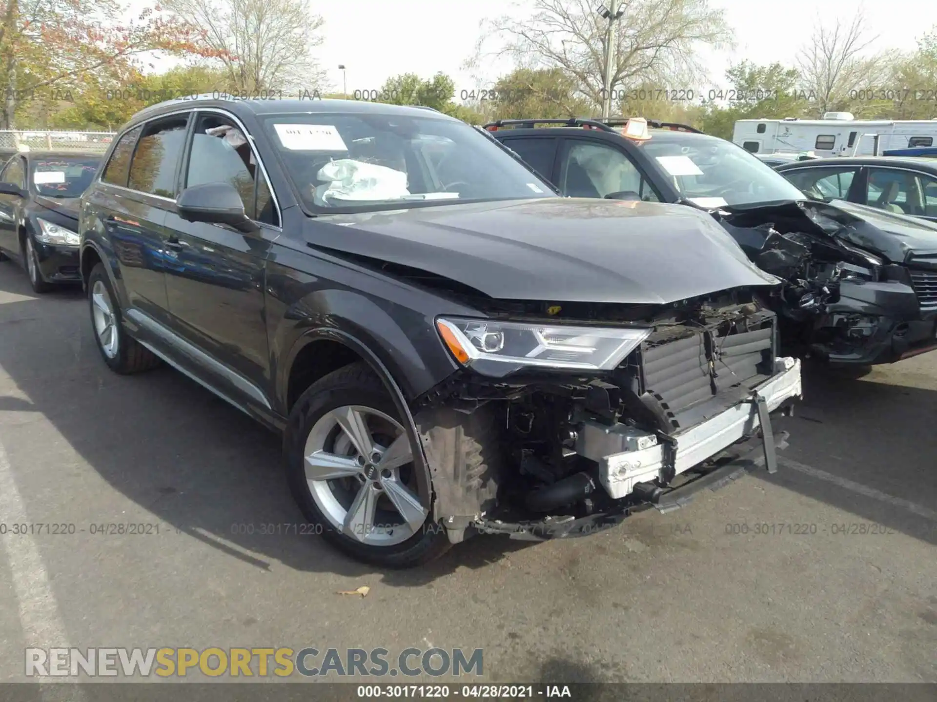 1 Photograph of a damaged car WA1LJAF74MD011211 AUDI Q7 2021
