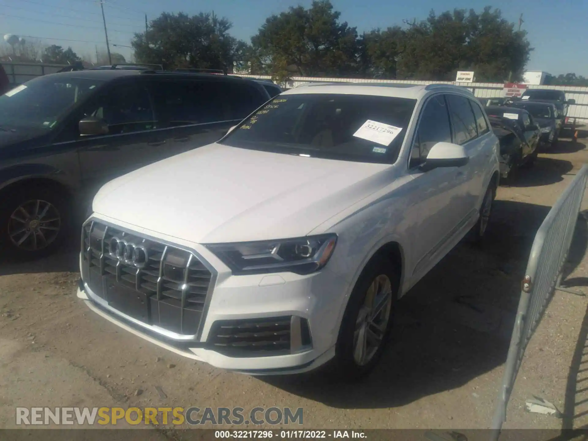2 Photograph of a damaged car WA1LJAF7XMD026182 AUDI Q7 2021