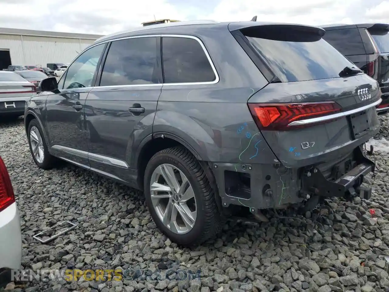 2 Photograph of a damaged car WA1LXAF70MD000284 AUDI Q7 2021