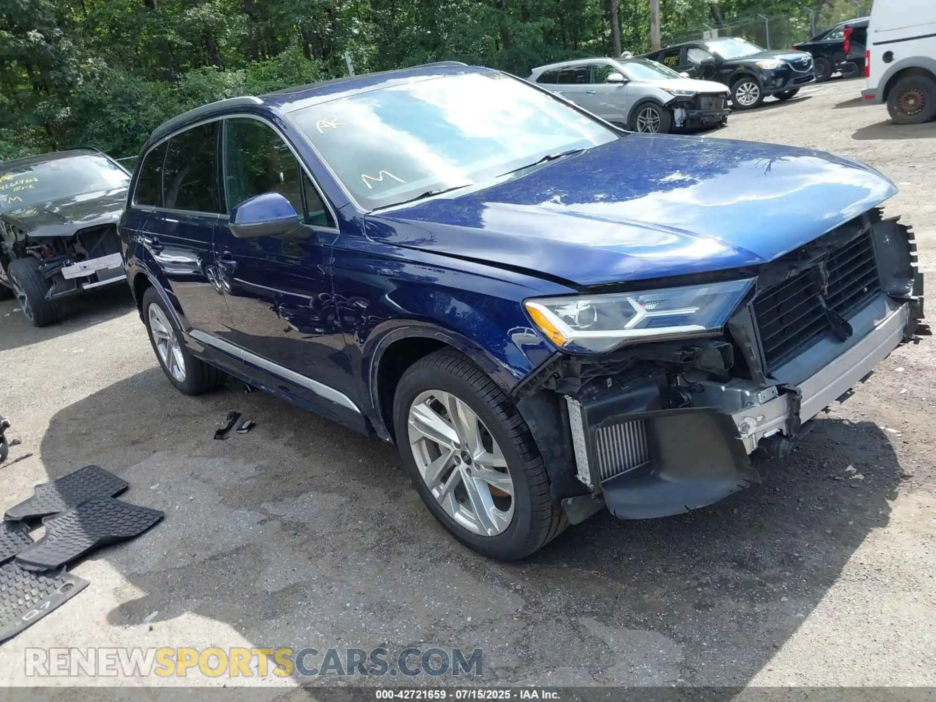 1 Photograph of a damaged car WA1LXAF70MD017554 AUDI Q7 2021