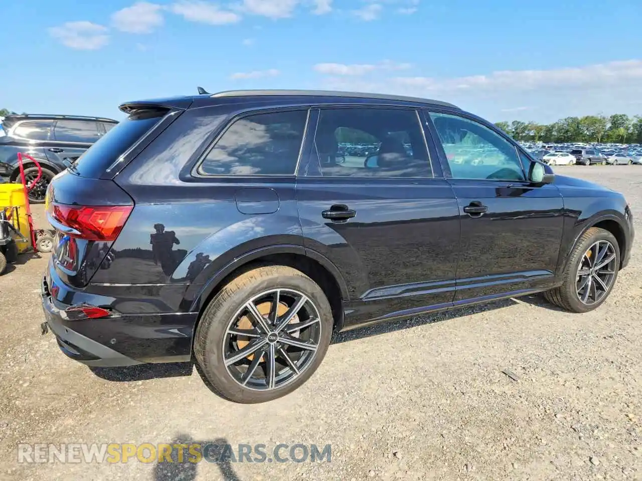 3 Фотография поврежденного автомобиля WA1LXAF70MD018171 AUDI Q7 2021
