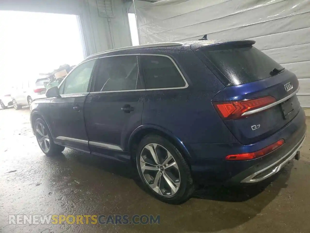 2 Photograph of a damaged car WA1LXAF70MD026674 AUDI Q7 2021