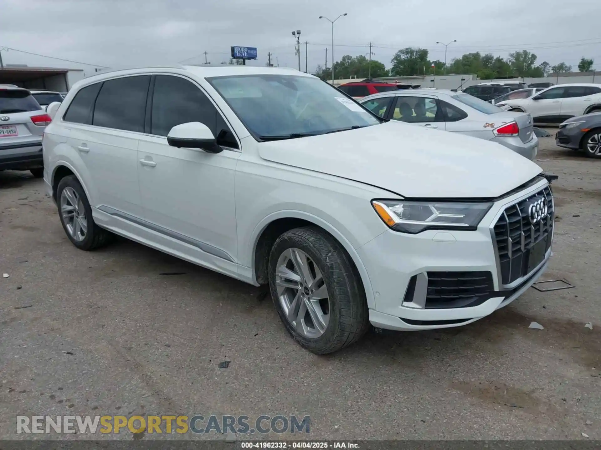 1 Photograph of a damaged car WA1LXAF71MD013285 AUDI Q7 2021