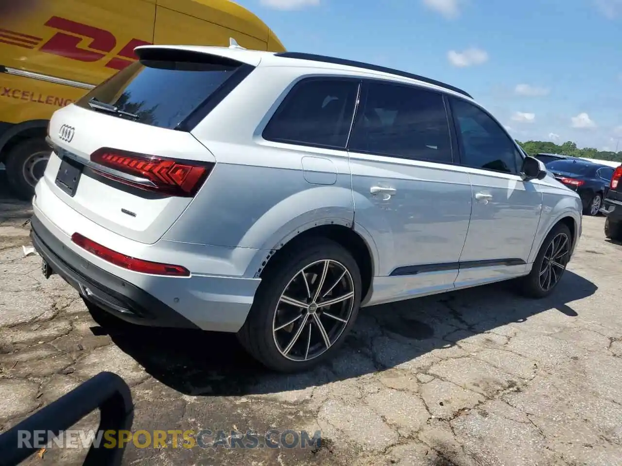 3 Photograph of a damaged car WA1LXAF72MD022447 AUDI Q7 2021
