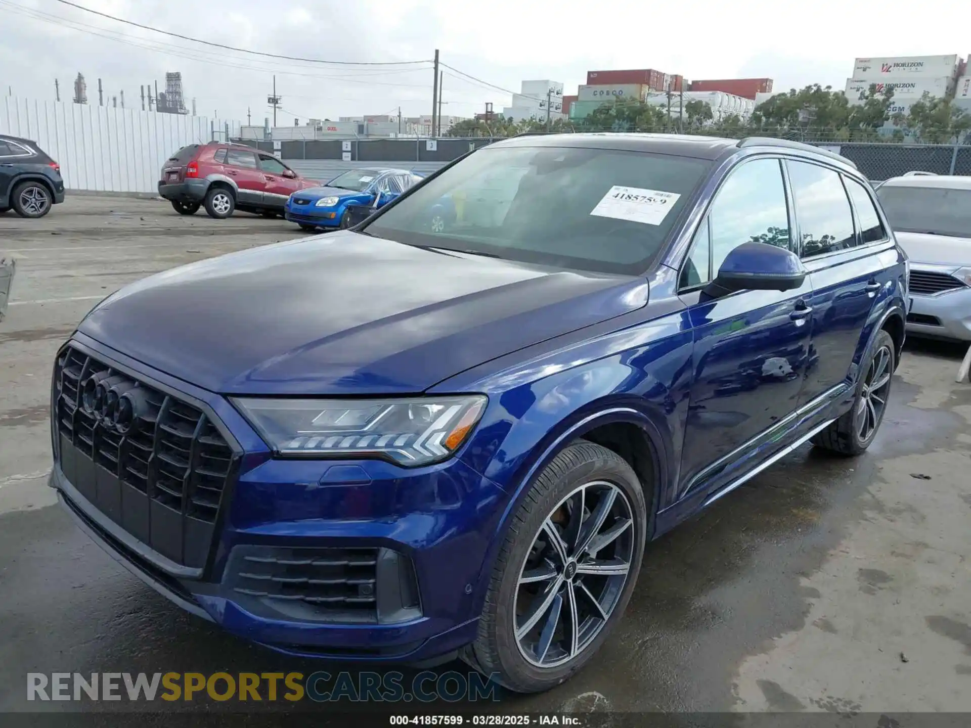 2 Photograph of a damaged car WA1LXAF72MD027311 AUDI Q7 2021