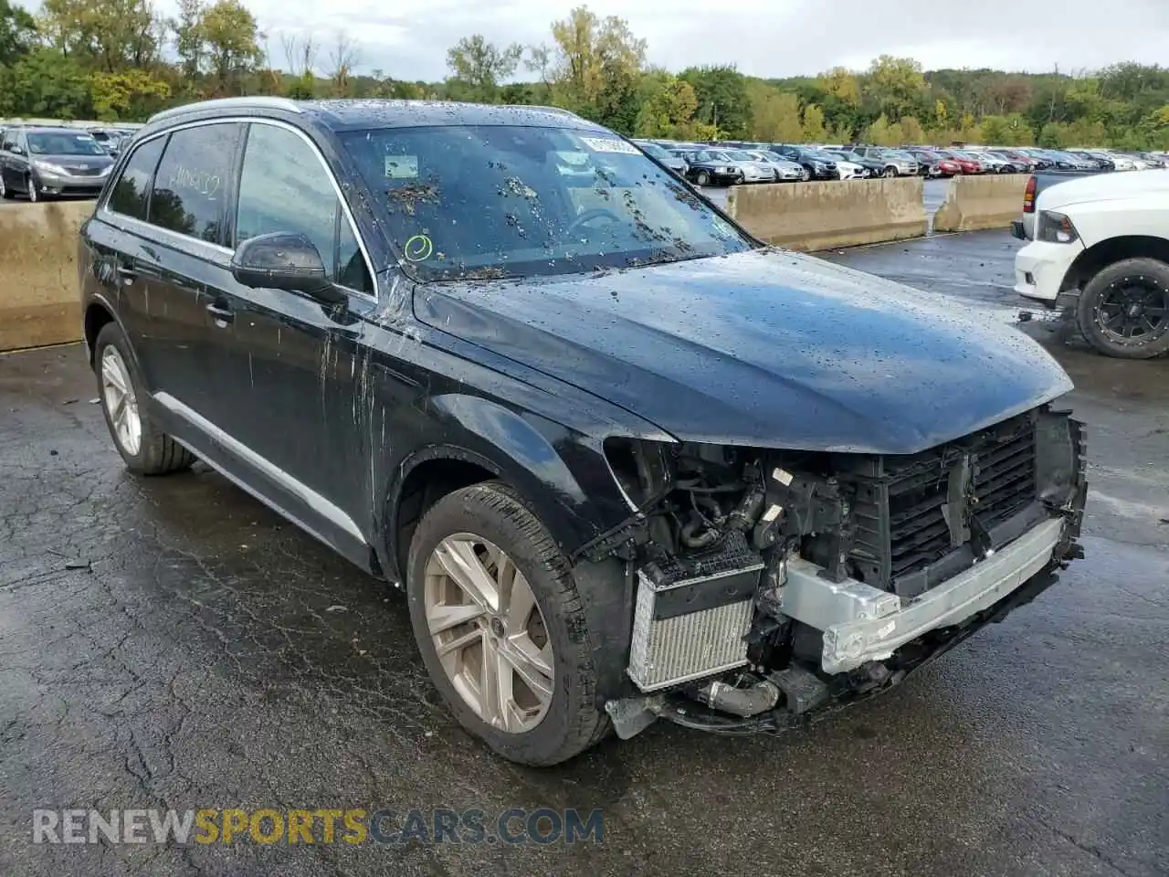 1 Photograph of a damaged car WA1LXAF72MD038101 AUDI Q7 2021