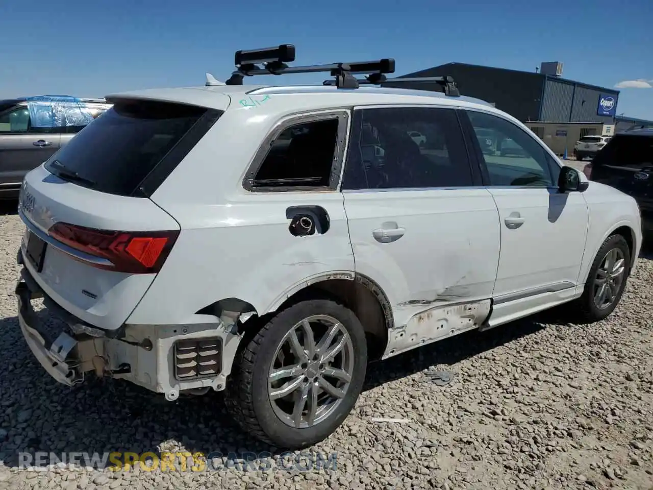 3 Photograph of a damaged car WA1LXAF73MD015913 AUDI Q7 2021