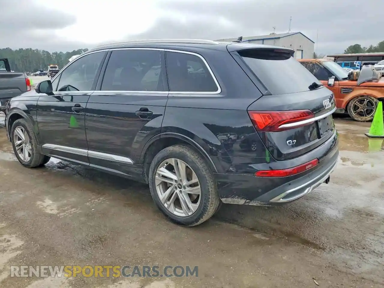 2 Photograph of a damaged car WA1LXAF73MD036793 AUDI Q7 2021