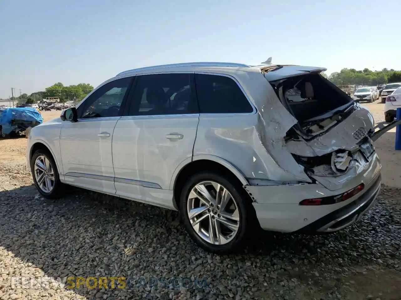 2 Photograph of a damaged car WA1LXAF74MD036012 AUDI Q7 2021