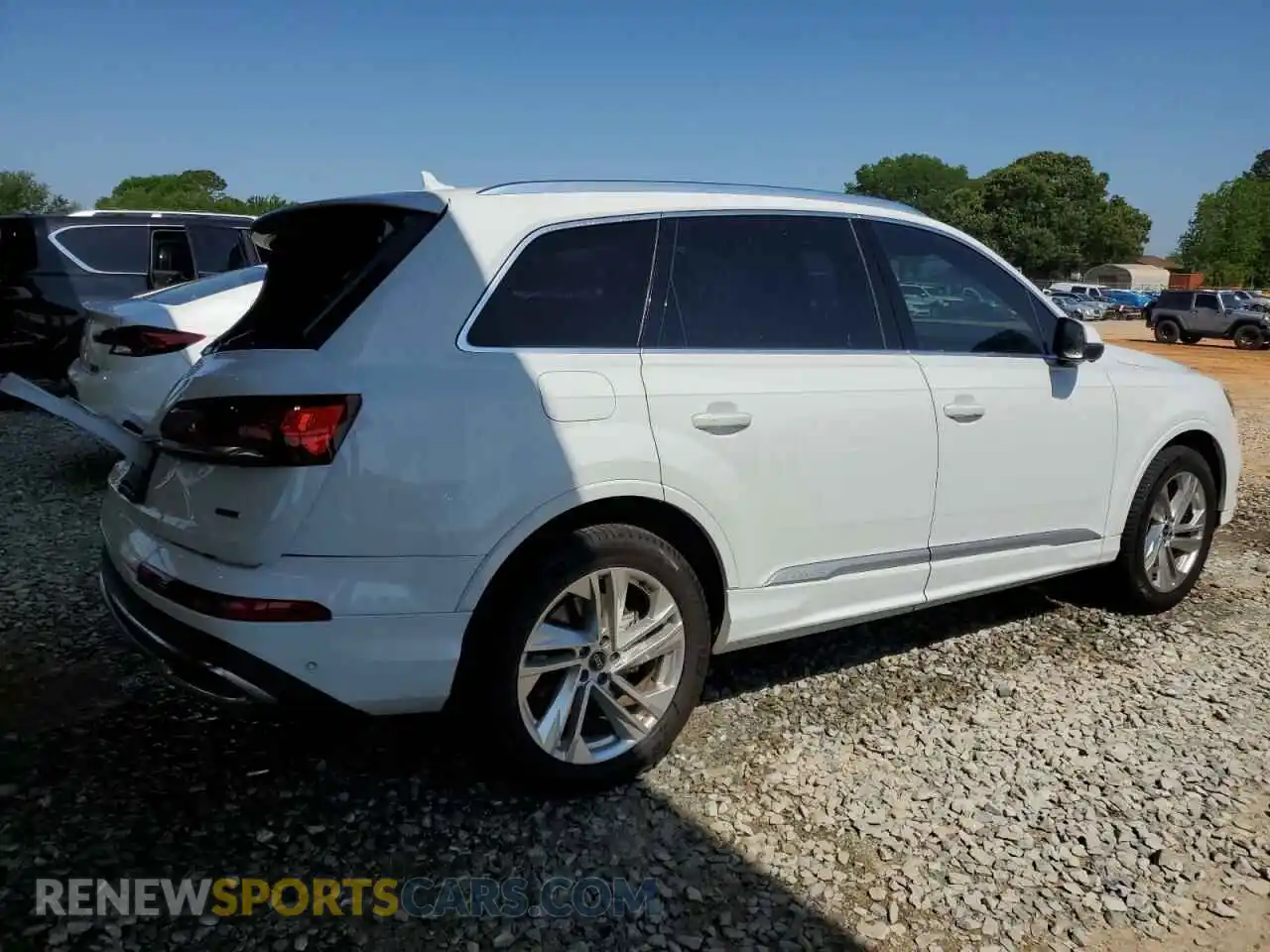 3 Photograph of a damaged car WA1LXAF74MD036012 AUDI Q7 2021