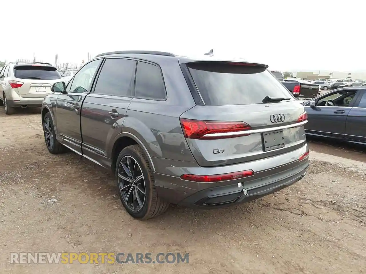 3 Photograph of a damaged car WA1LXAF75MD014584 AUDI Q7 2021