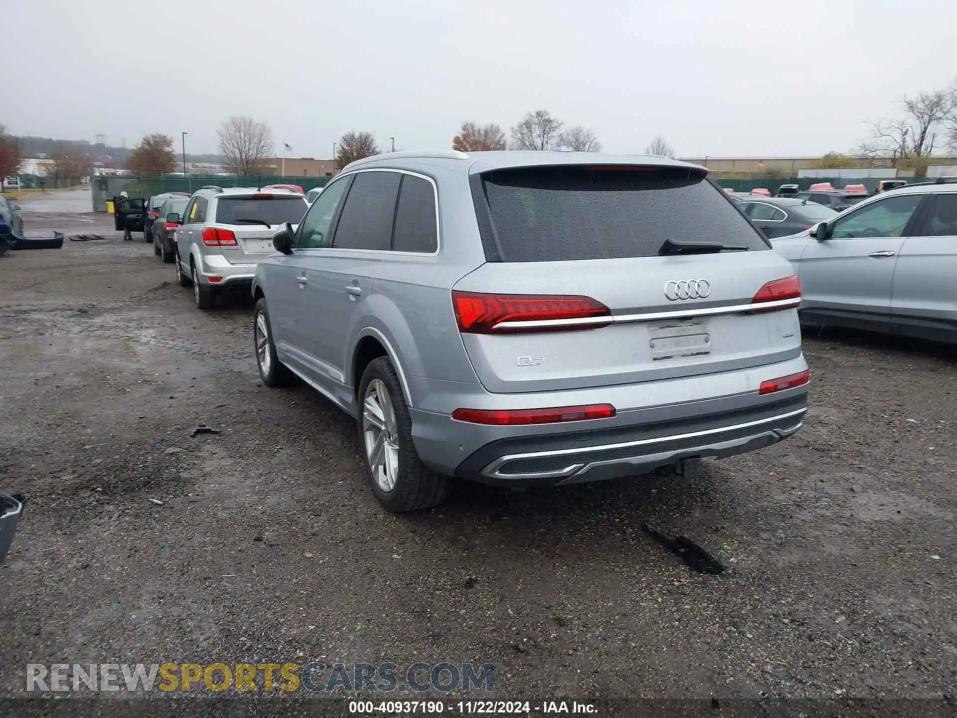 3 Photograph of a damaged car WA1LXAF75MD015427 AUDI Q7 2021