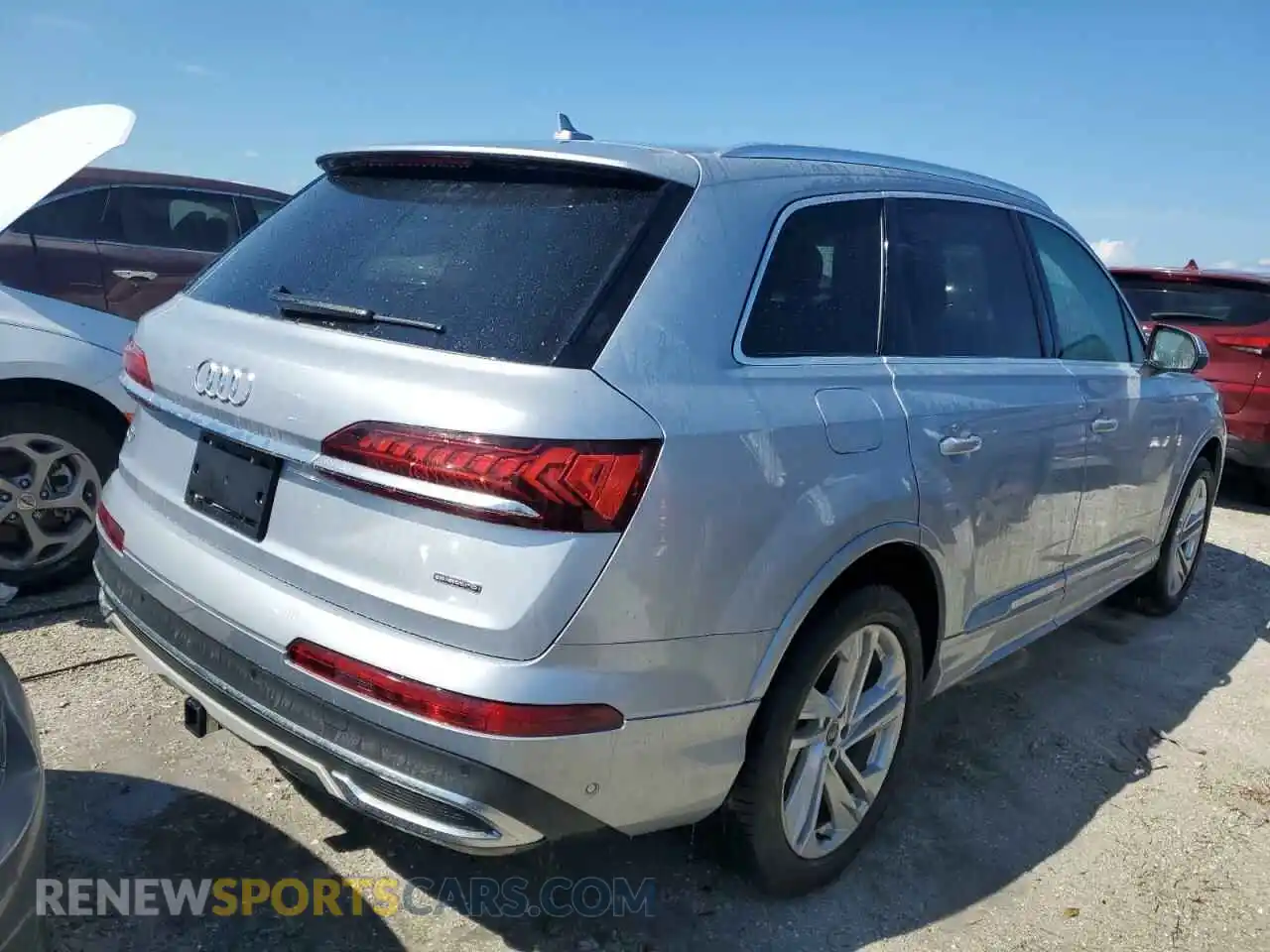 3 Photograph of a damaged car WA1LXAF75MD024502 AUDI Q7 2021