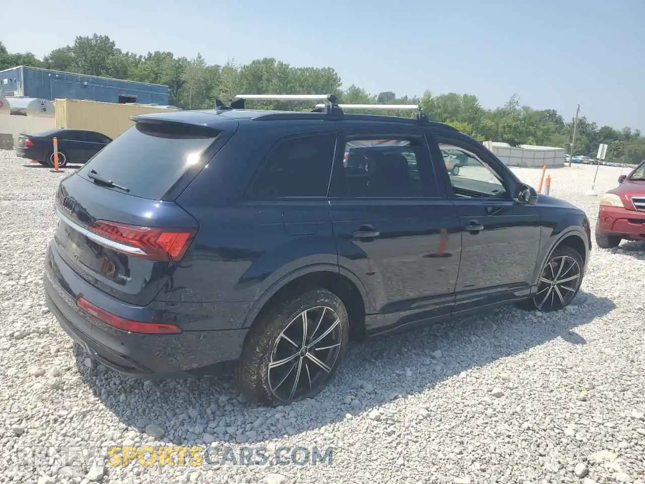 3 Photograph of a damaged car WA1LXAF77MD024811 AUDI Q7 2021