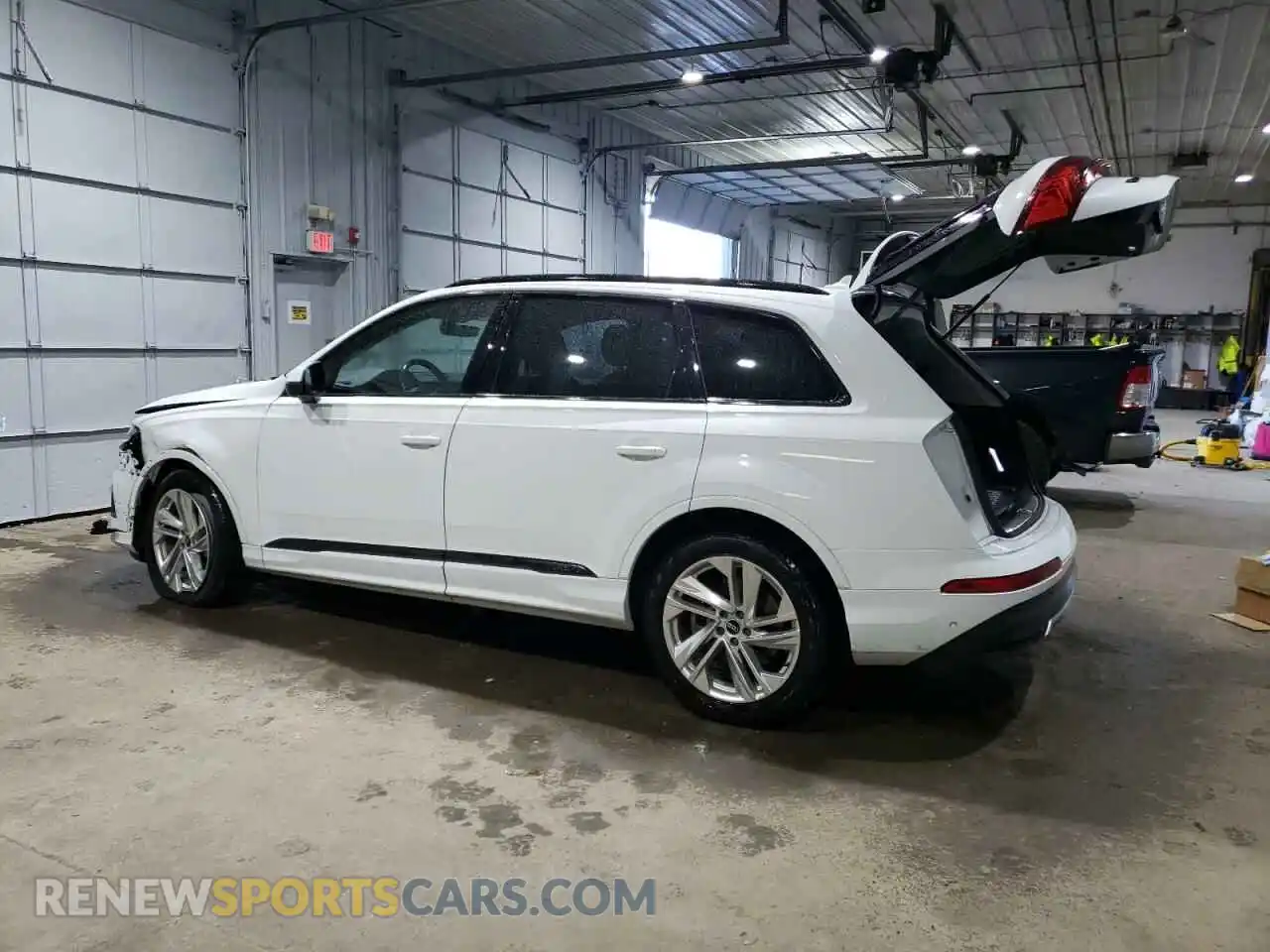 2 Фотография поврежденного автомобиля WA1LXAF79MD039973 AUDI Q7 2021