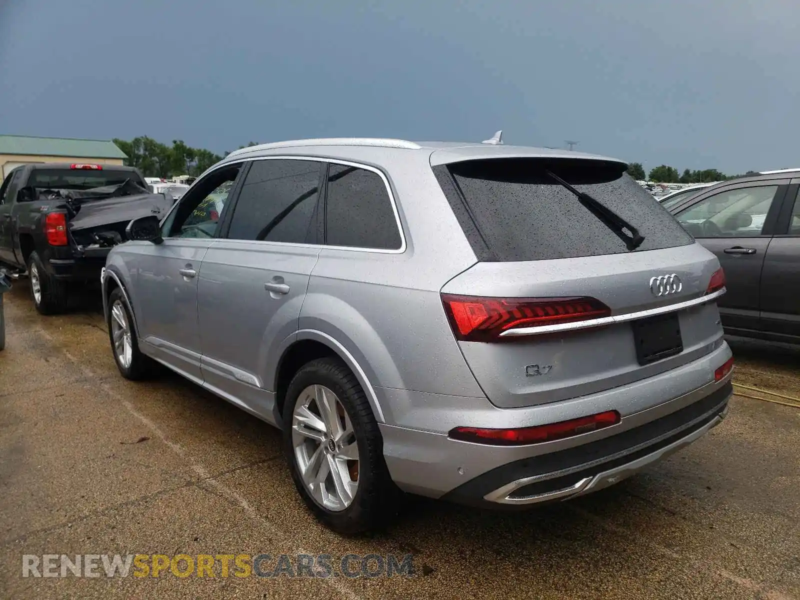 3 Photograph of a damaged car WA1LXAF7XMD014998 AUDI Q7 2021