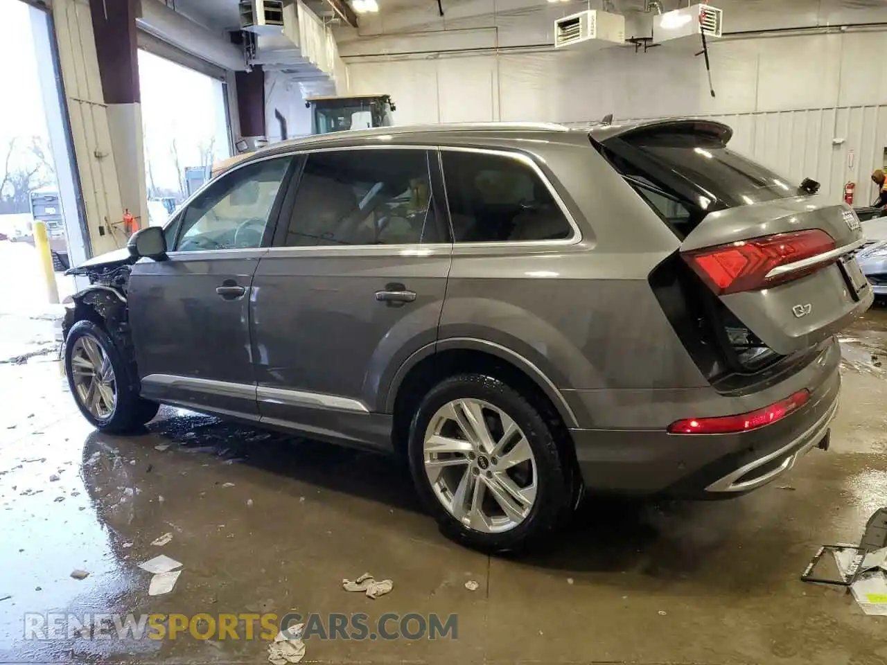 2 Photograph of a damaged car WA1LXAF7XMD034121 AUDI Q7 2021