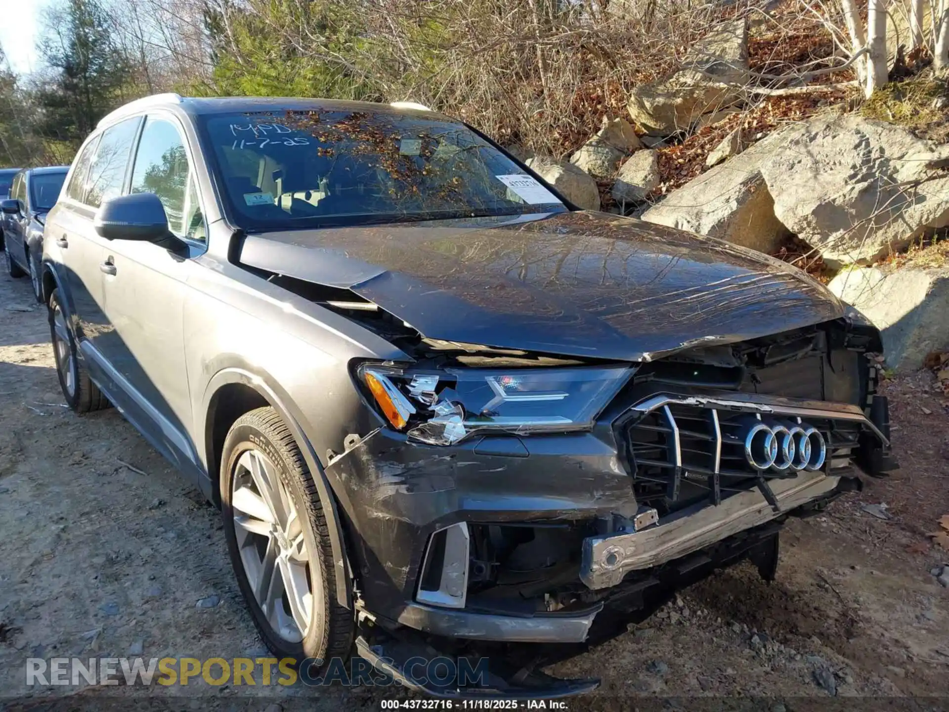 1 Photograph of a damaged car WA1LXAF7XMD035074 AUDI Q7 2021