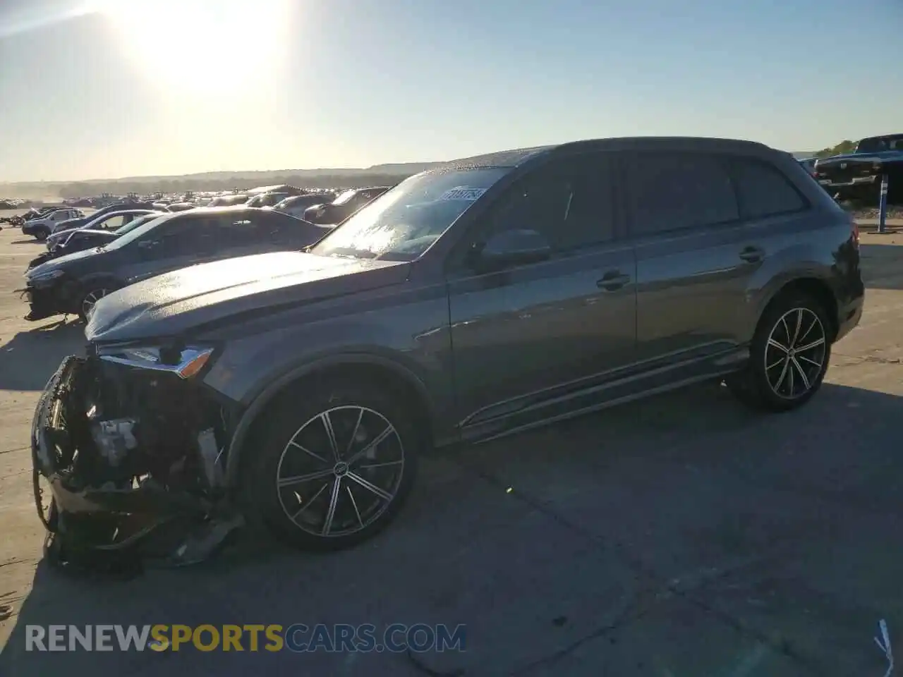 1 Photograph of a damaged car WA1LXAF7XMD036385 AUDI Q7 2021