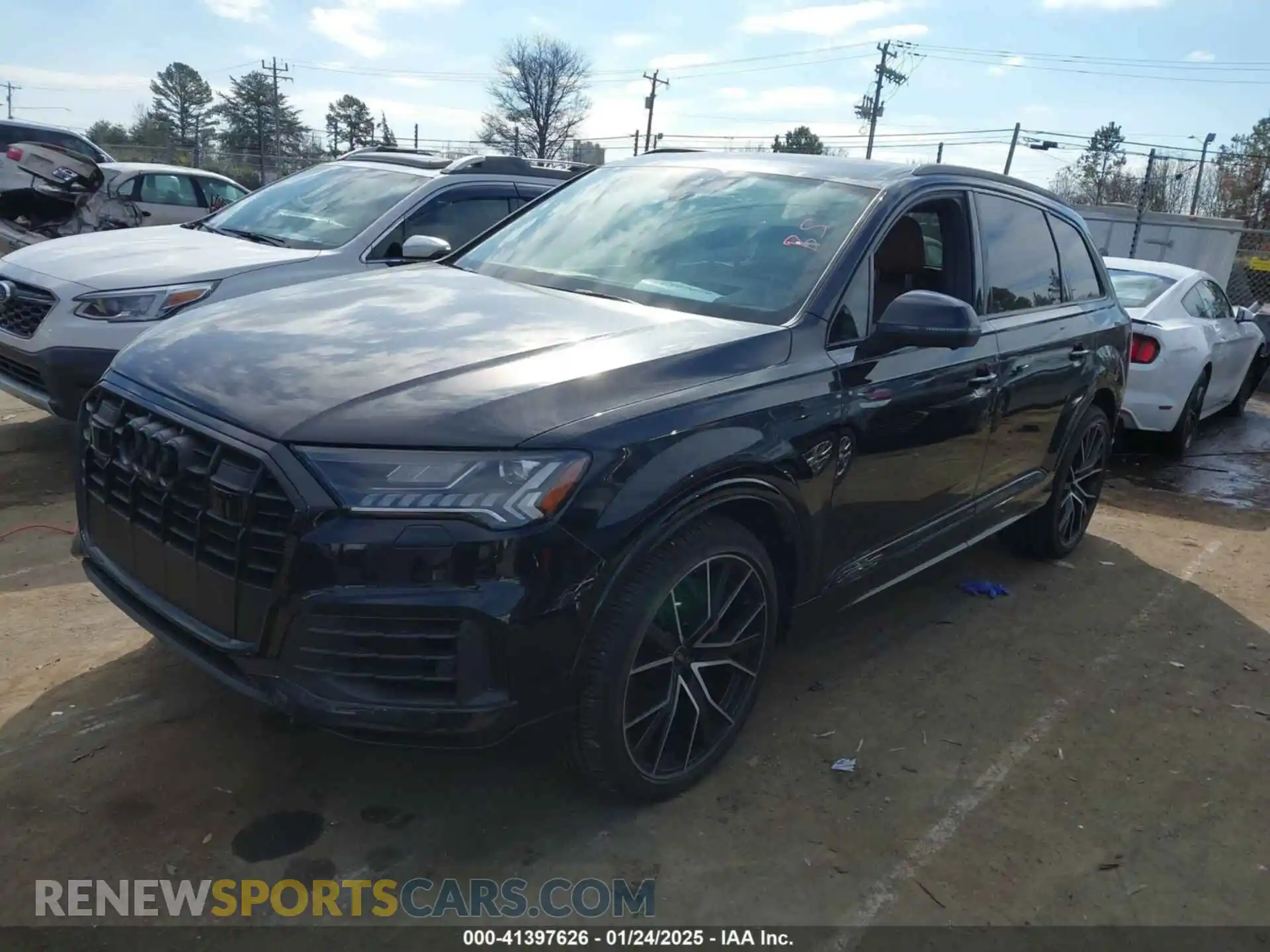2 Photograph of a damaged car WA1VXAF72MD038480 AUDI Q7 2021