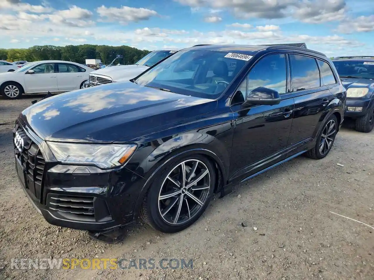 1 Photograph of a damaged car WA1VXAF74MD011636 AUDI Q7 2021