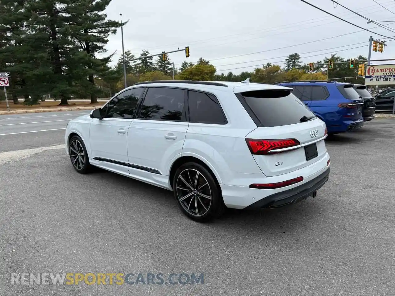 3 Photograph of a damaged car WA1VXAF74MD012298 AUDI Q7 2021
