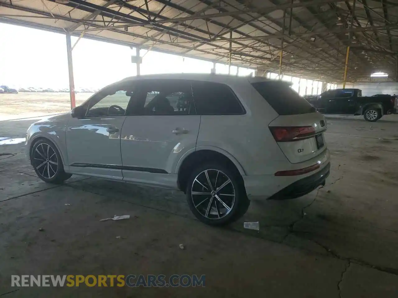 2 Photograph of a damaged car WA1VXAF76MD034531 AUDI Q7 2021