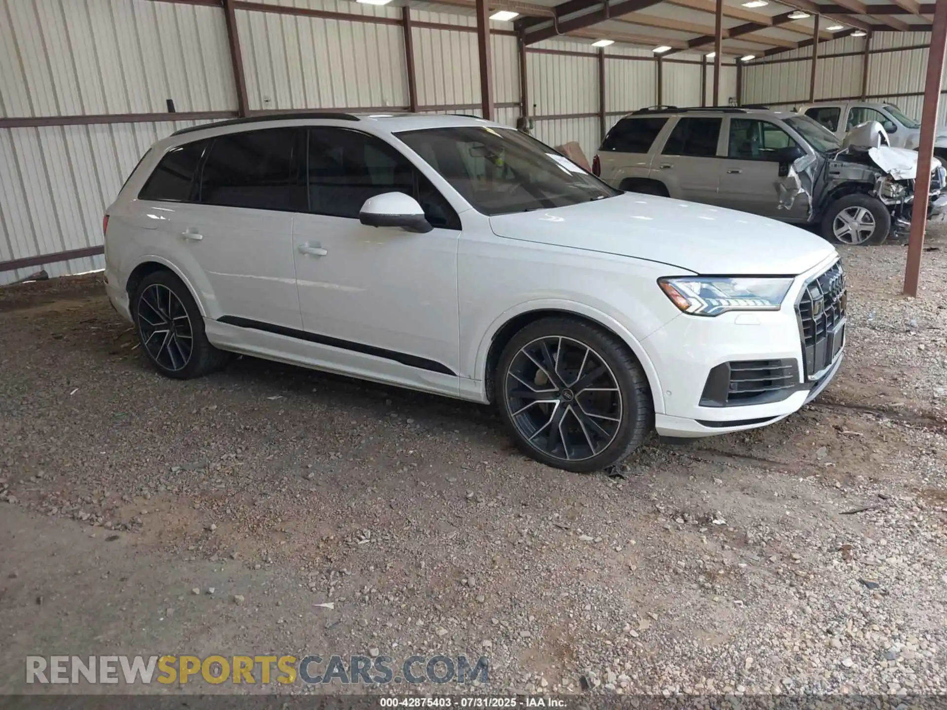1 Photograph of a damaged car WA1VXAF77MD032089 AUDI Q7 2021