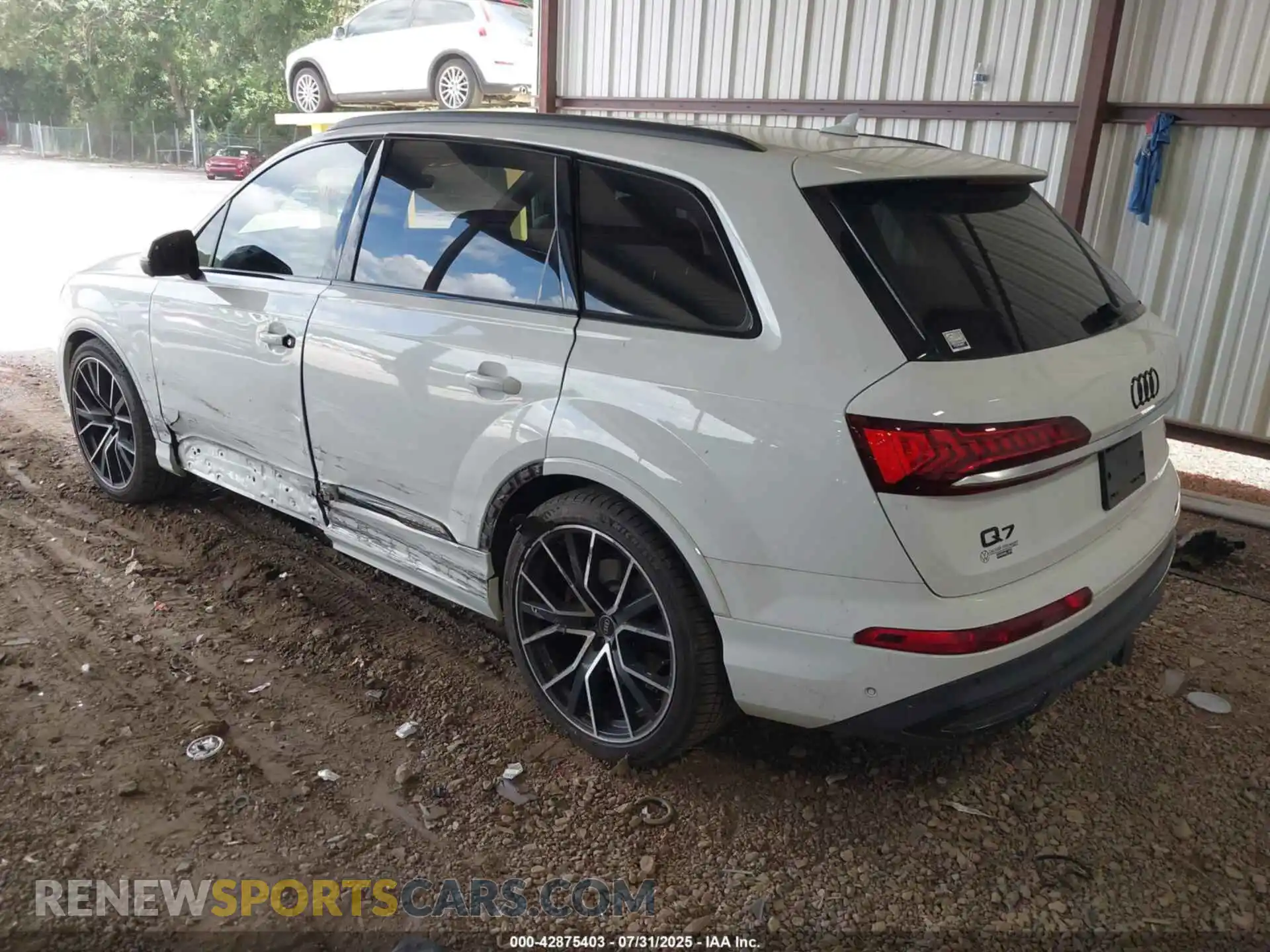 3 Photograph of a damaged car WA1VXAF77MD032089 AUDI Q7 2021
