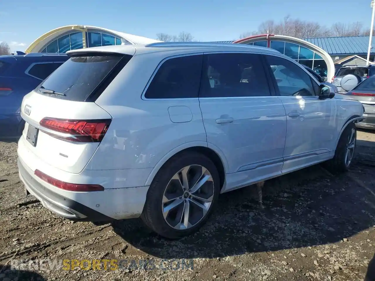 3 Photograph of a damaged car WA1VXAF79MD026357 AUDI Q7 2021