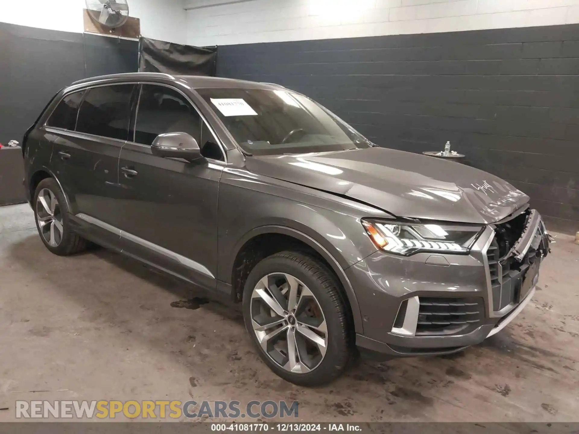 1 Photograph of a damaged car WA1VXAF79MD029663 AUDI Q7 2021