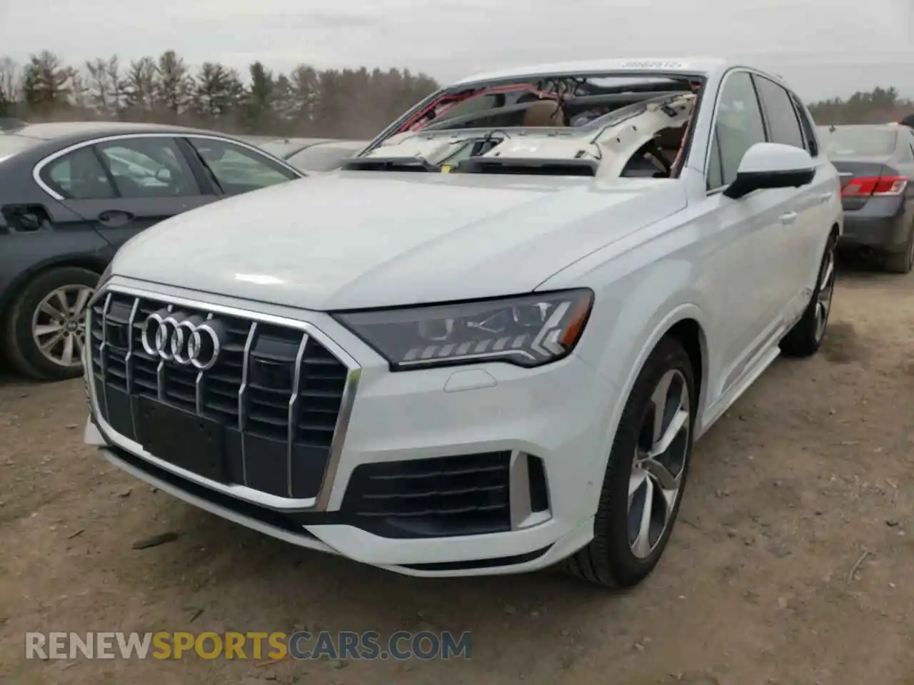 2 Photograph of a damaged car WA1VXAF79MD040937 AUDI Q7 2021