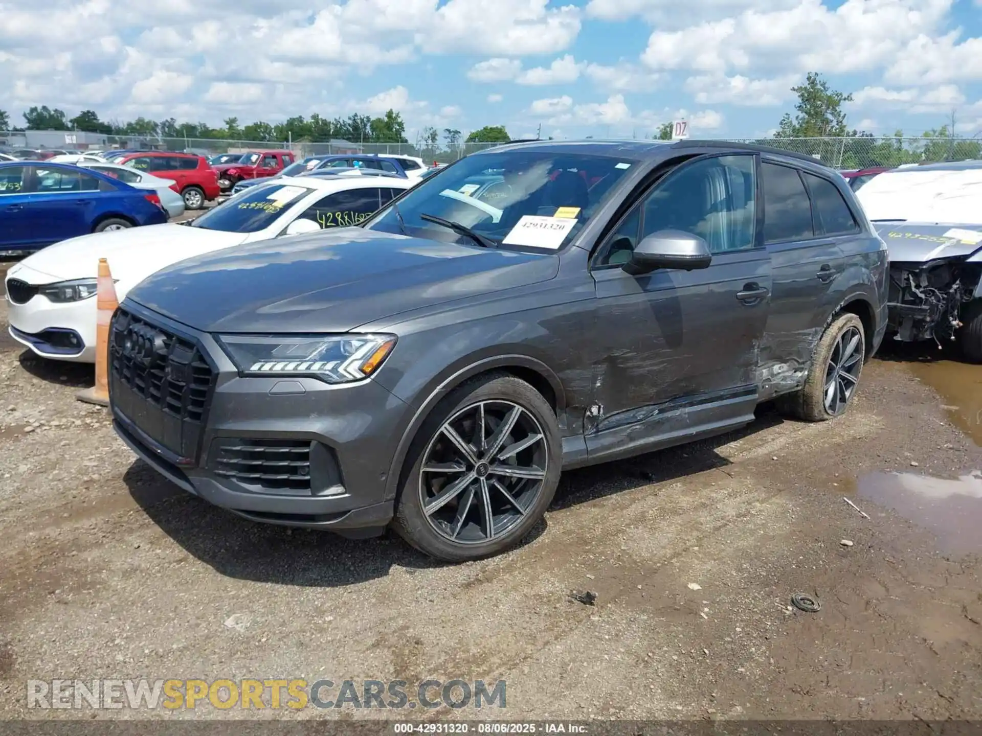 2 Photograph of a damaged car WA1VXAF7XMD024021 AUDI Q7 2021