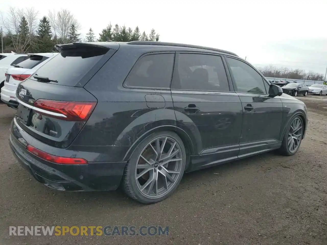 3 Photograph of a damaged car WA1WXAF78MD011806 AUDI Q7 2021