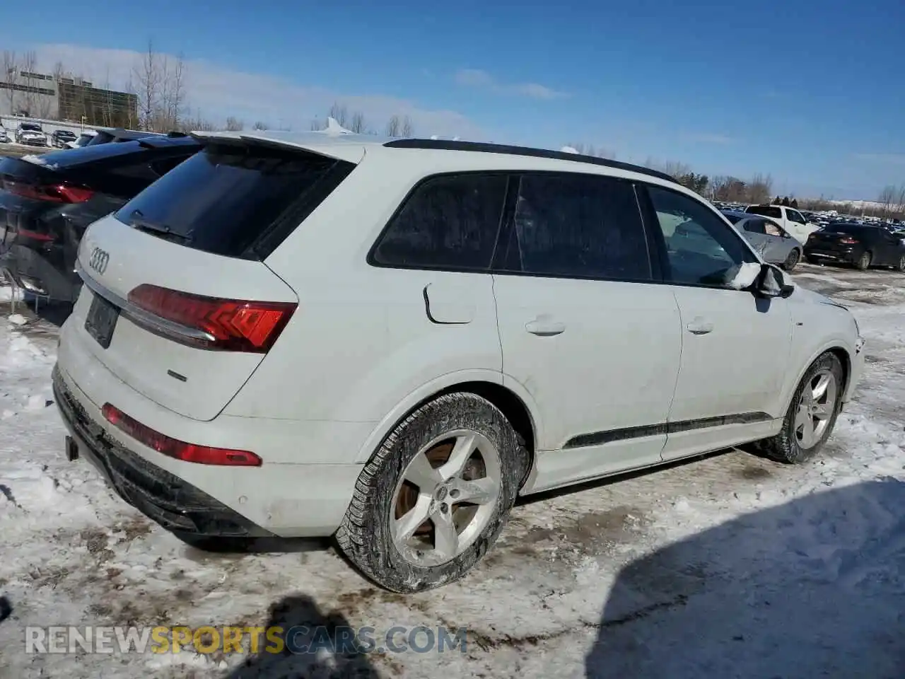 3 Photograph of a damaged car WA1WXAF79MD036326 AUDI Q7 2021