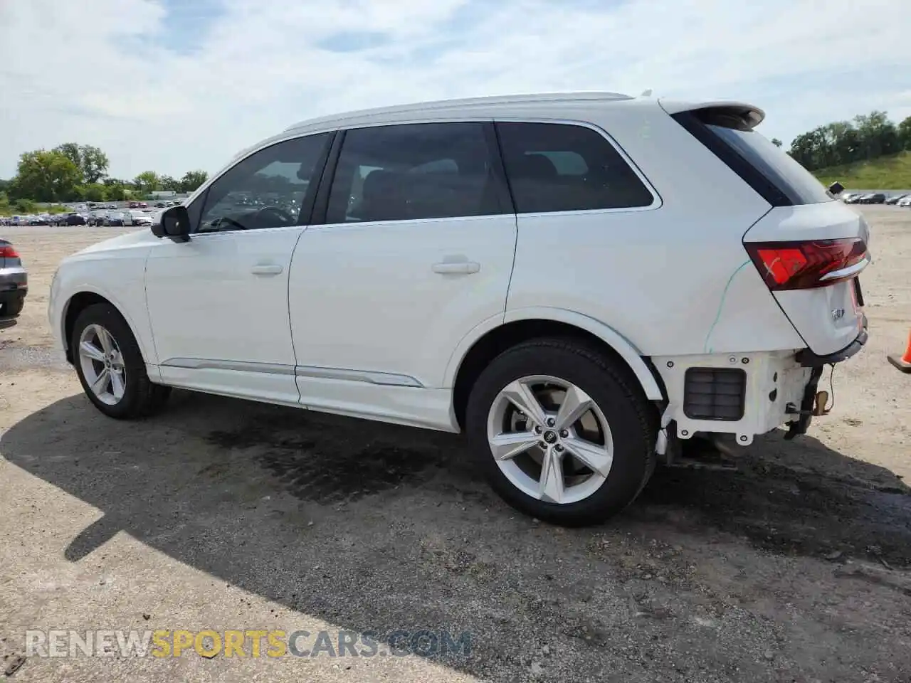 2 Photograph of a damaged car WA1AJBF73ND011702 AUDI Q7 2022