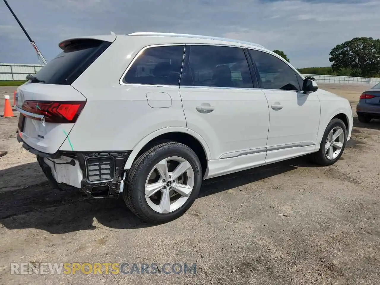 3 Photograph of a damaged car WA1AJBF73ND011702 AUDI Q7 2022