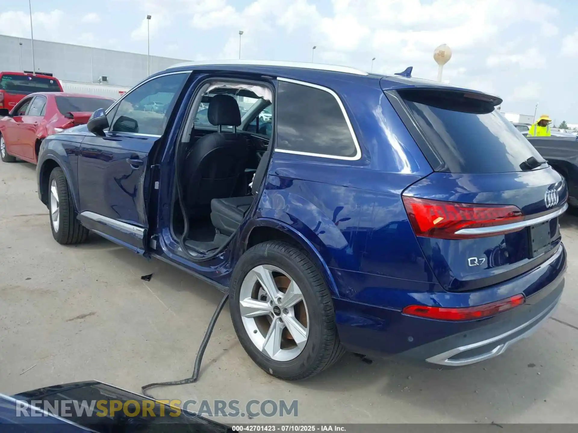 3 Фотография поврежденного автомобиля WA1AXBF70ND018055 AUDI Q7 2022