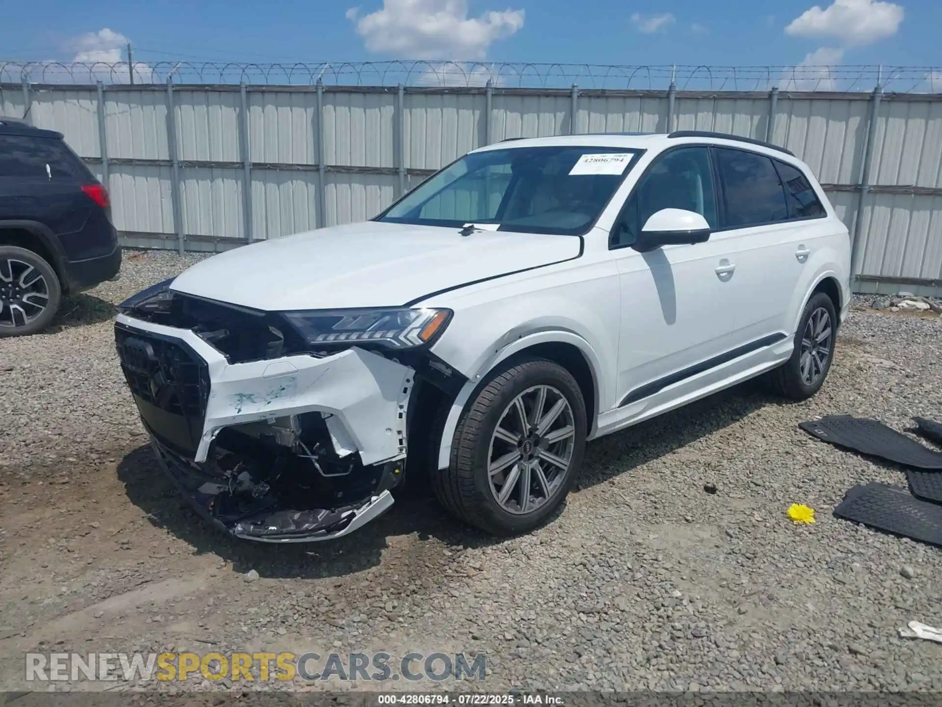 2 Фотография поврежденного автомобиля WA1LJBF77ND022193 AUDI Q7 2022