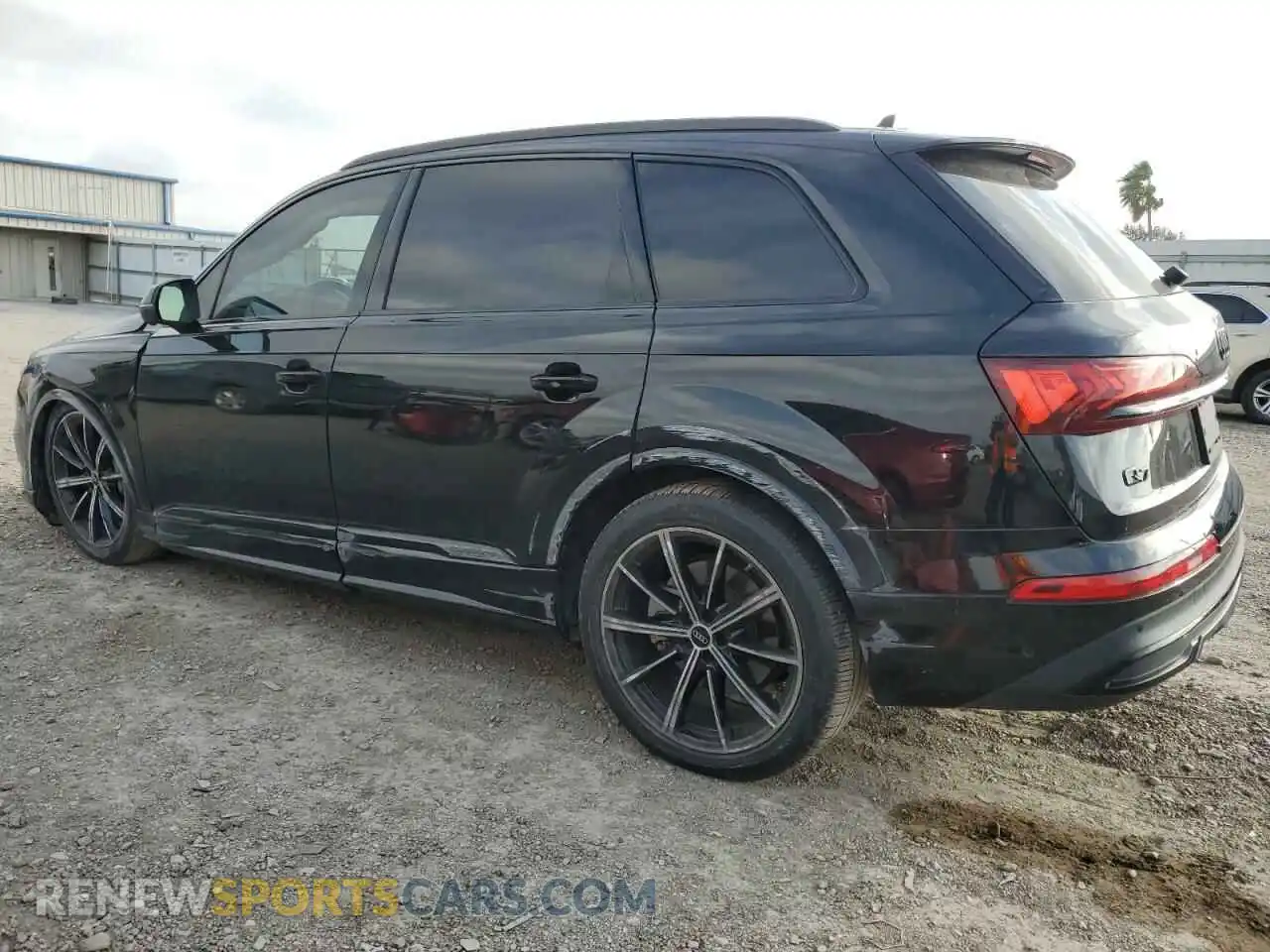 2 Photograph of a damaged car WA1LXBF74ND009352 AUDI Q7 2022