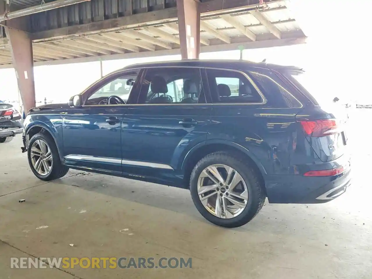 2 Photograph of a damaged car WA1LXBF74ND010100 AUDI Q7 2022
