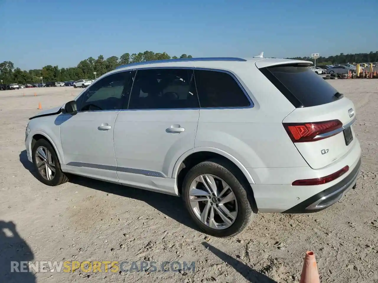 2 Photograph of a damaged car WA1LXBF76ND004122 AUDI Q7 2022