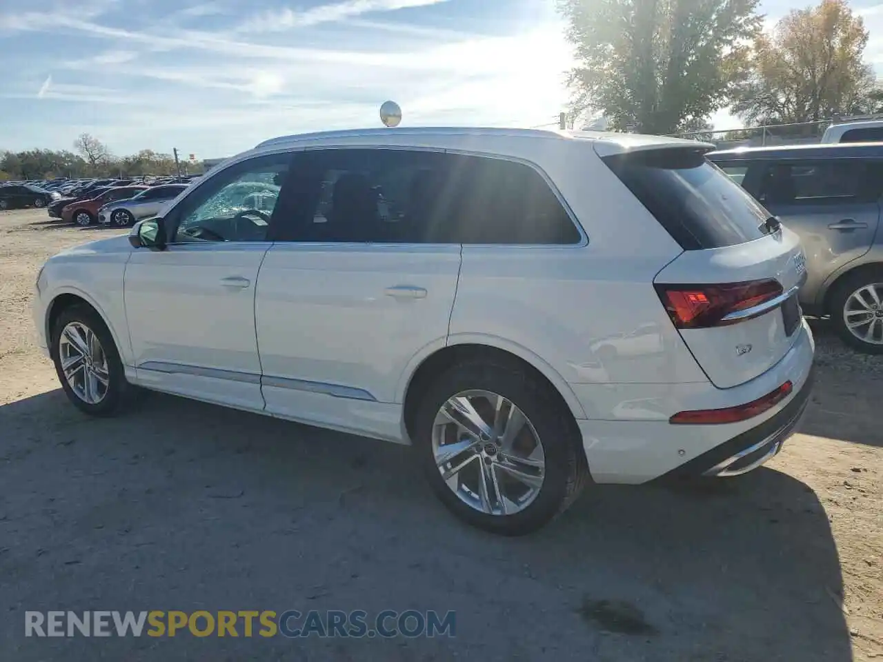 2 Photograph of a damaged car WA1LXBF76ND013824 AUDI Q7 2022