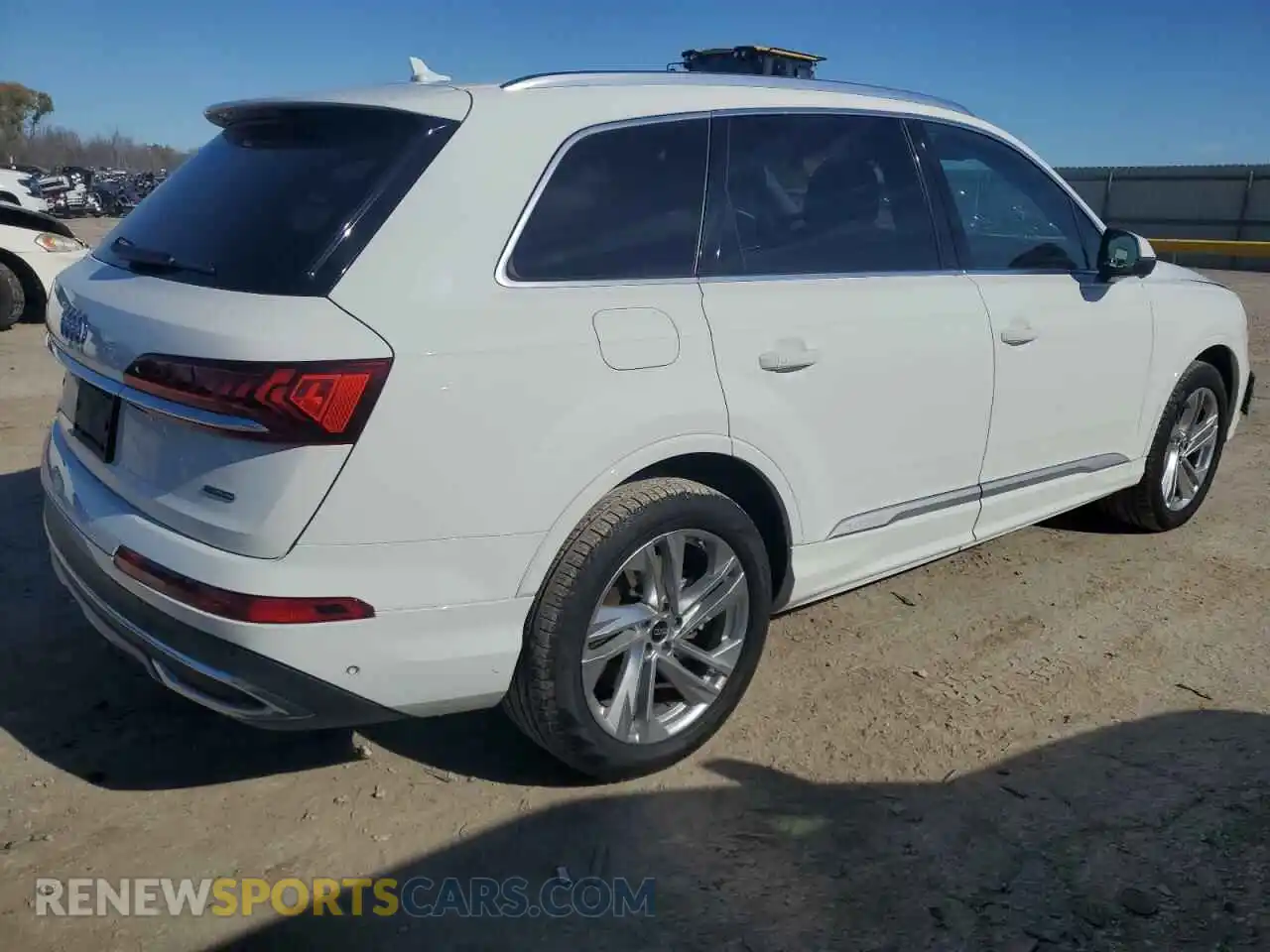 3 Photograph of a damaged car WA1LXBF76ND013824 AUDI Q7 2022