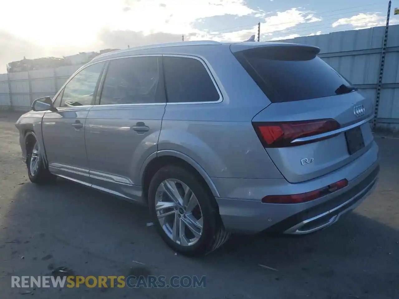 2 fotografías del automóvil dañado WA1LXBF76ND017081 AUDI Q7 2022
