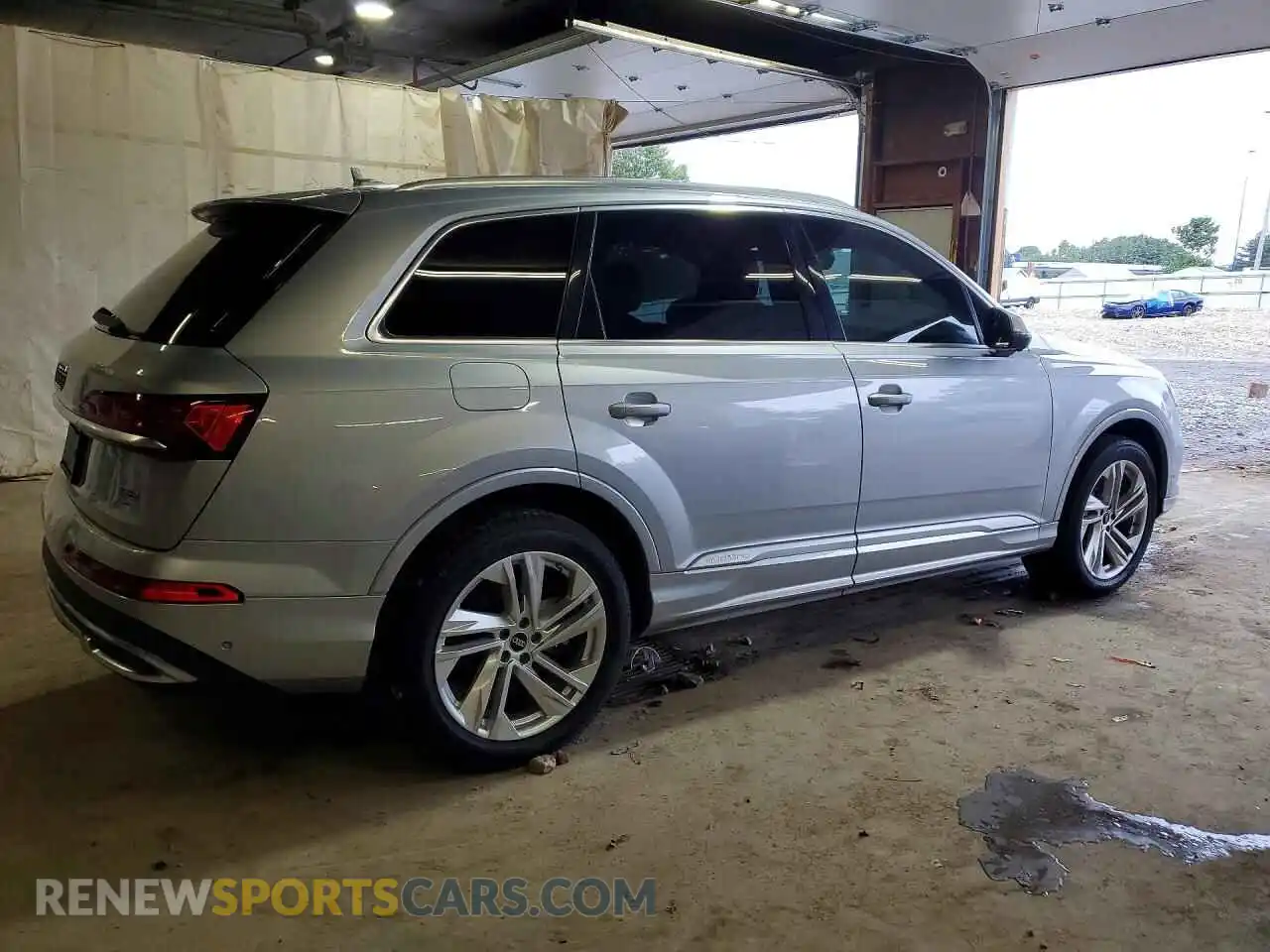 3 Photograph of a damaged car WA1LXBF77ND010155 AUDI Q7 2022